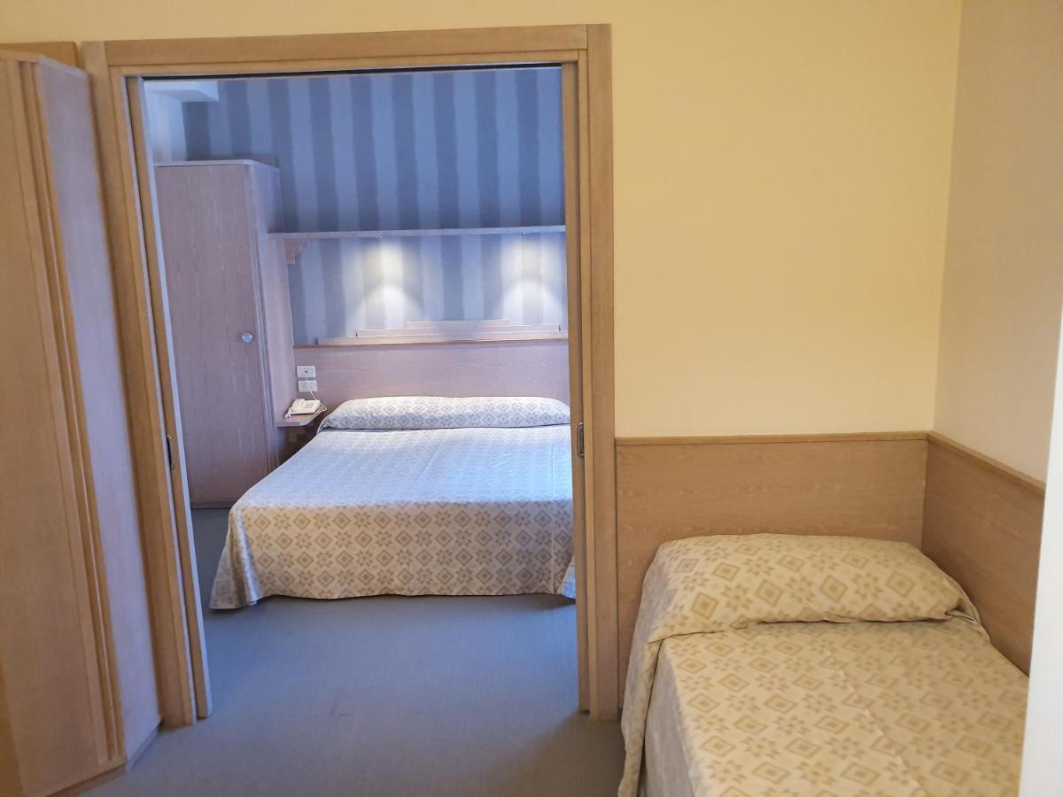 Hotel Europa Lignano Sabbiadoro Ngoại thất bức ảnh